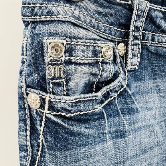 Miss Me Mid Rise Capri Women’s Size 25 Distressed & Bejeweled Beaded Jeans - Picture 4 of 16